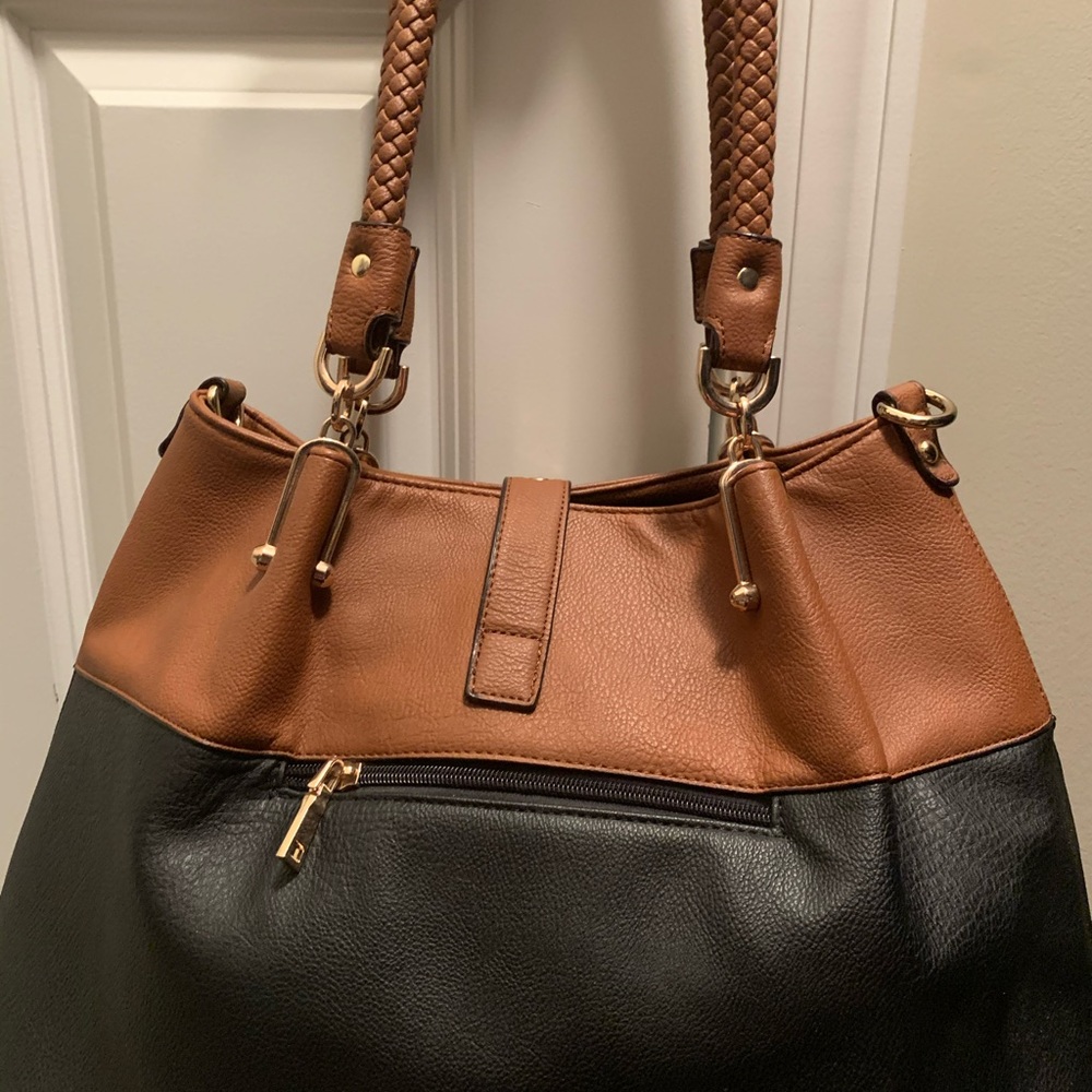Black rivet from Wilson leather large purse